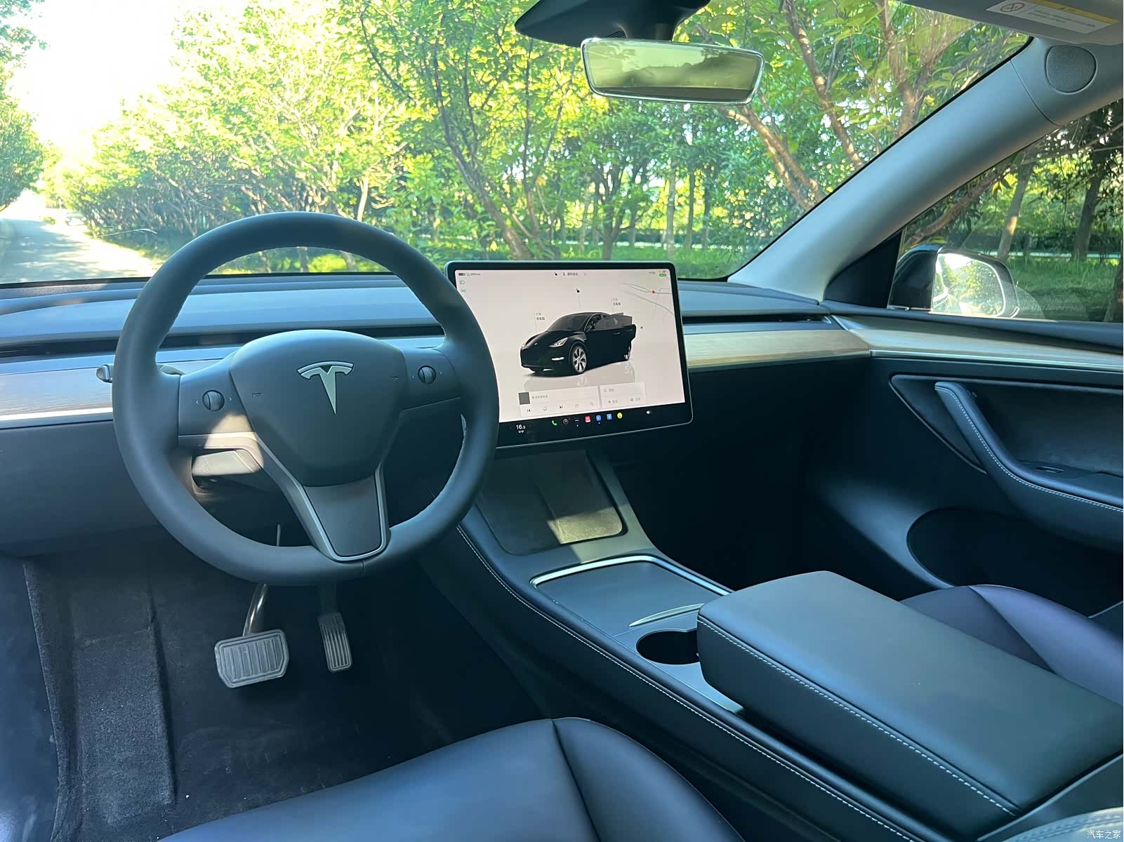 Tesla Model Y, 2022 13