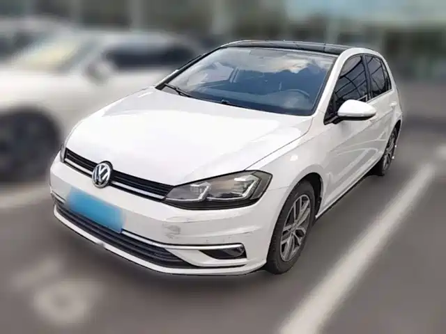 Volkswagen Golf 2018 — купить из Китая под заказ