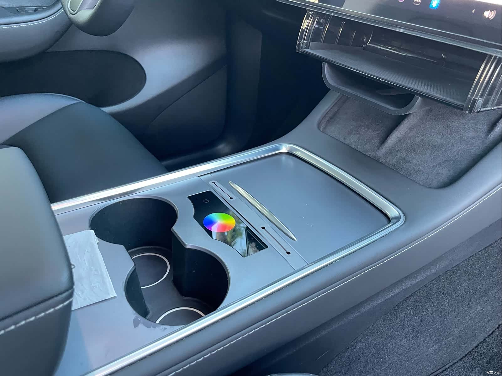 Tesla Model Y, 2023 14
