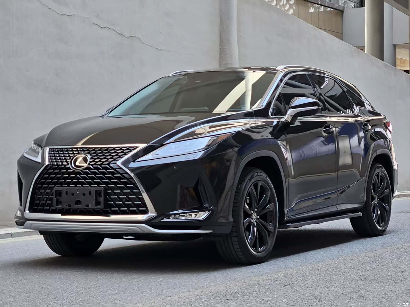 Lexus RX, 2020 1