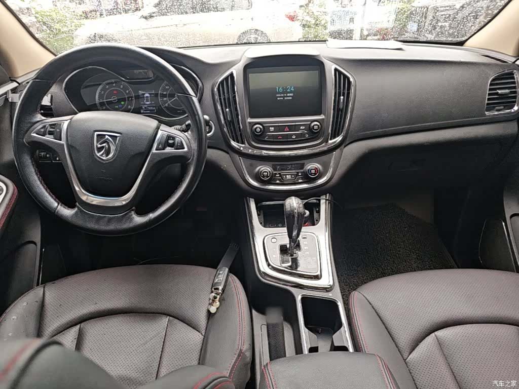 Wuling 560, 2016 10