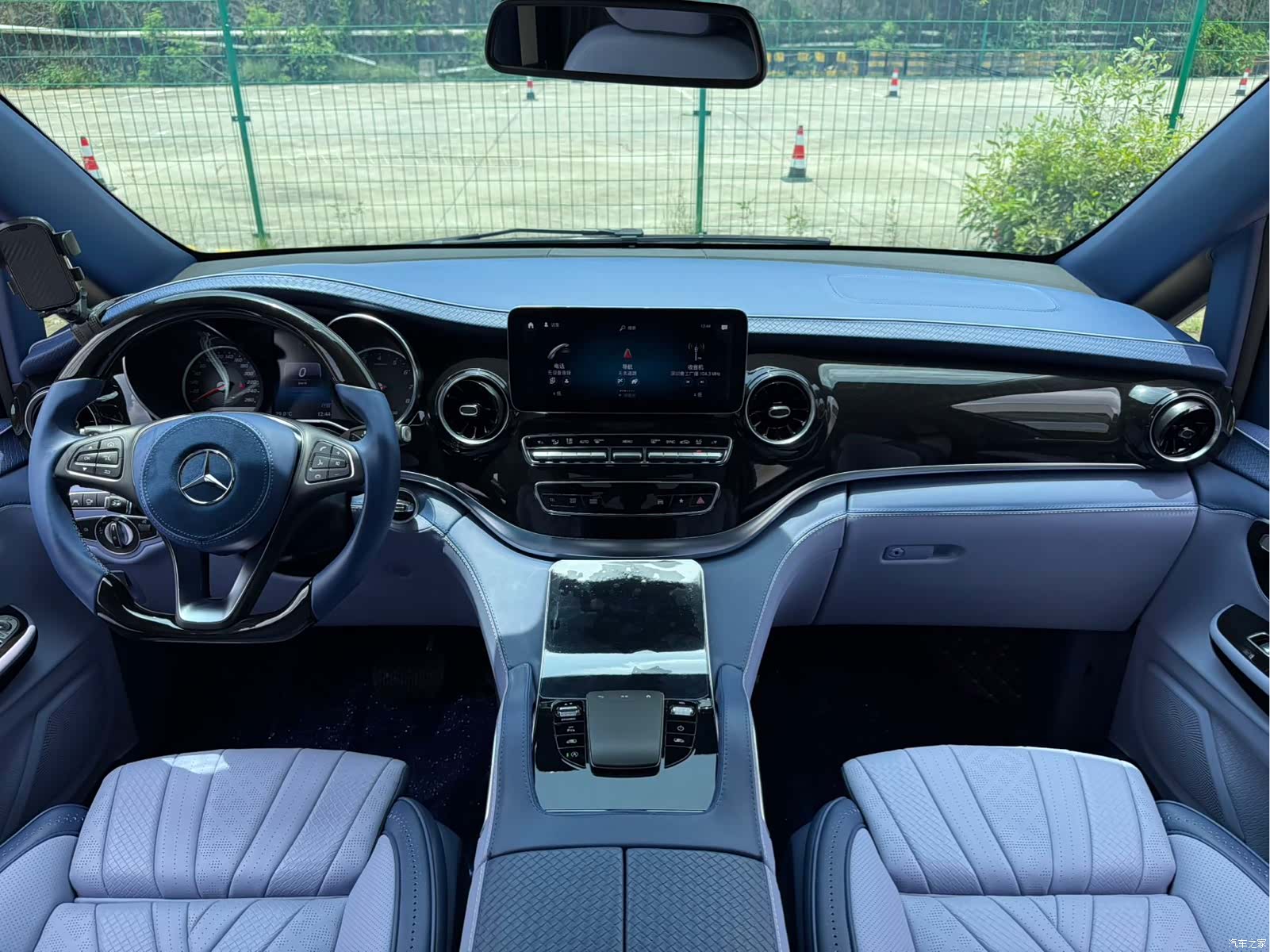 Carlsson V-Class, 2023 6