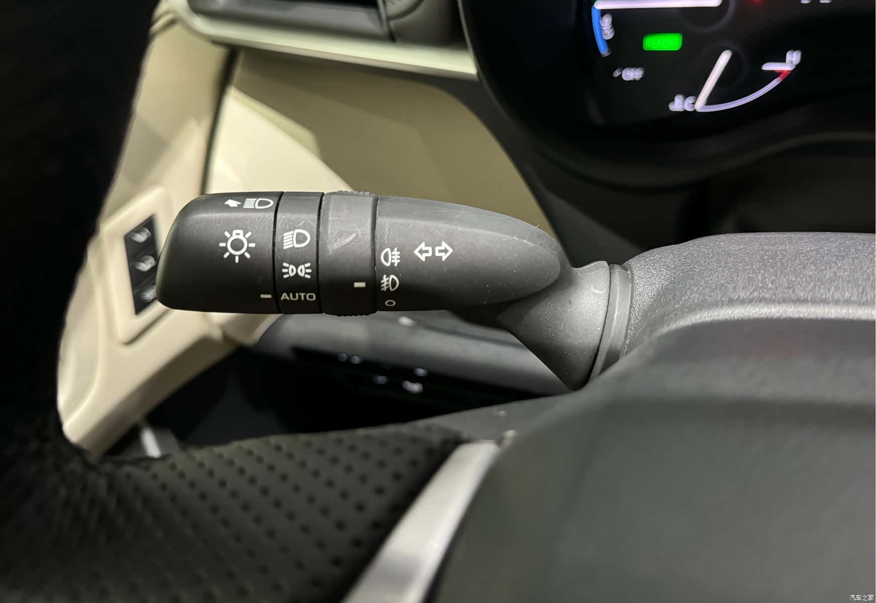 Toyota Granvia, 2023 17
