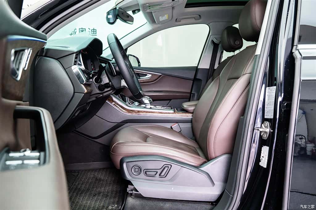 Audi Q7, 2021 10
