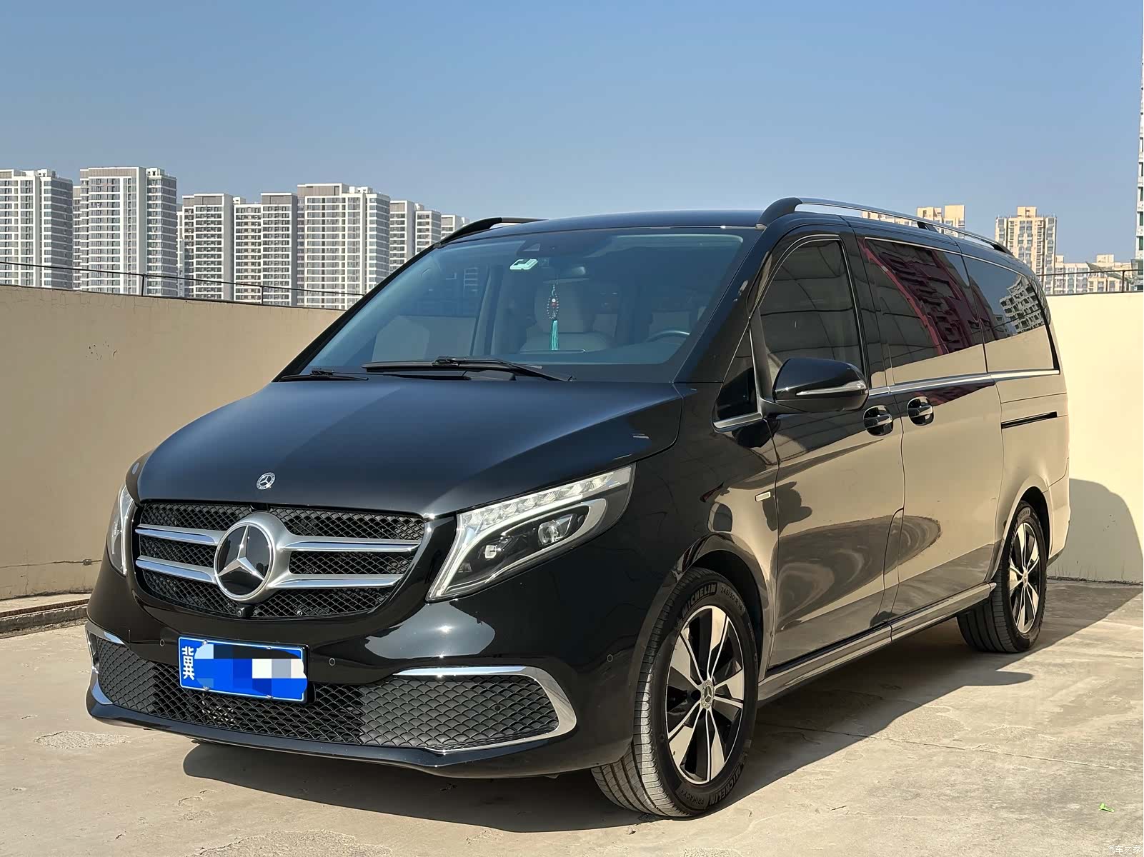 Mercedes-Benz V-Class