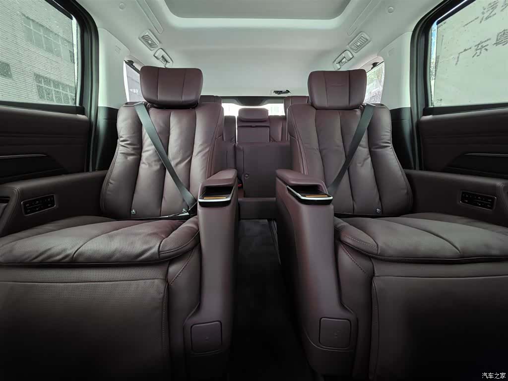 Buick Century, 2025 16