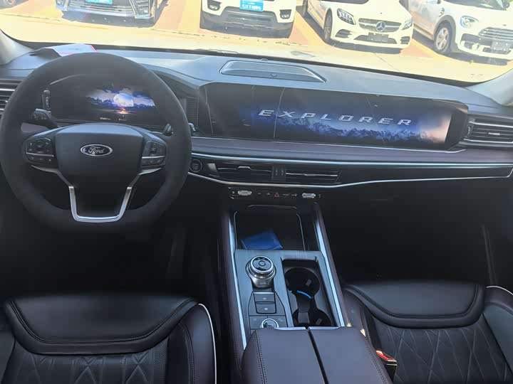 Ford Explorer, 2023 года фото 13