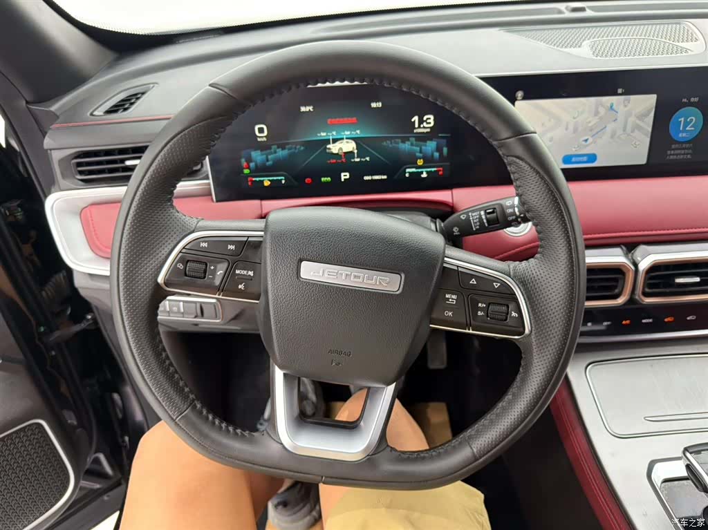 Jetour X70, 2025 10