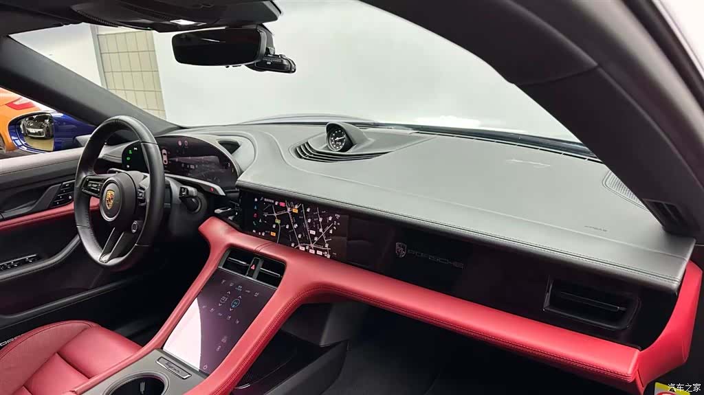 Porsche Taycan, 2021 13