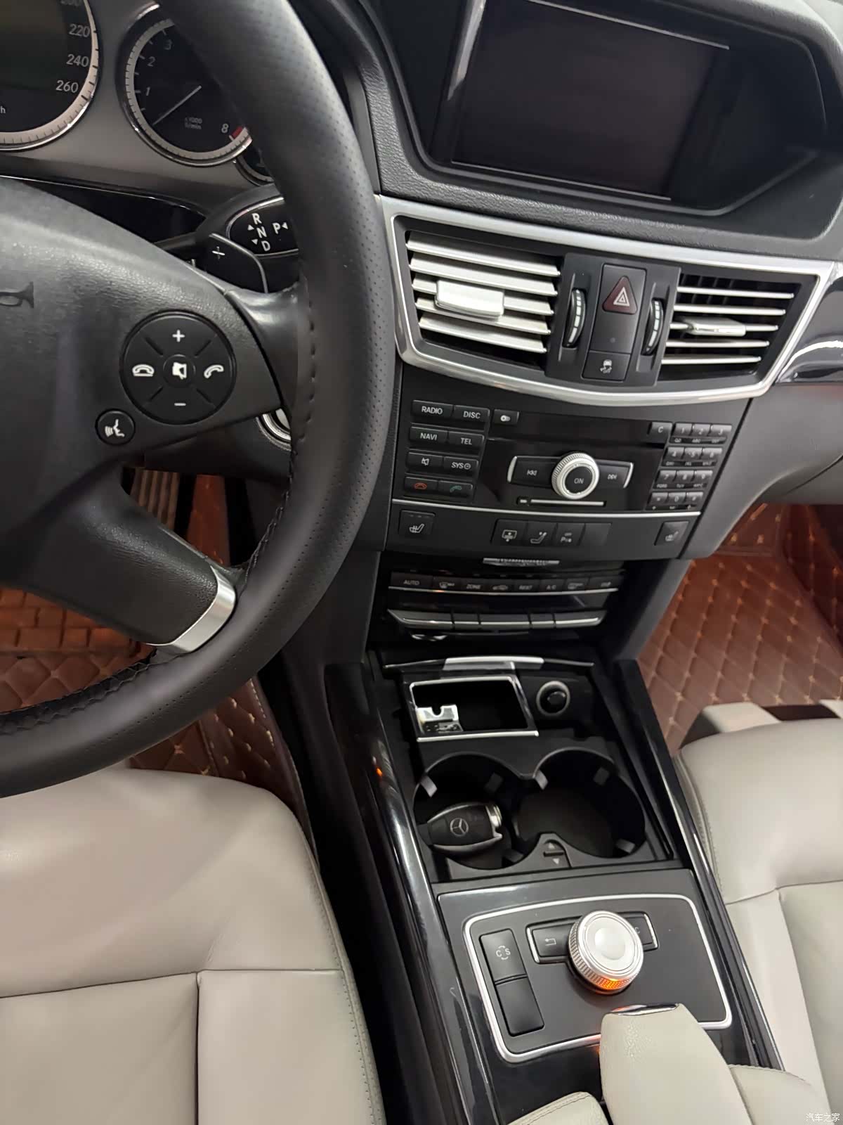 Mercedes-Benz E-Class, 2012 18
