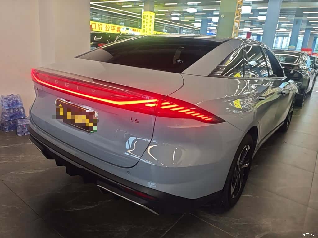 Geely Galaxy L6, 2025 7