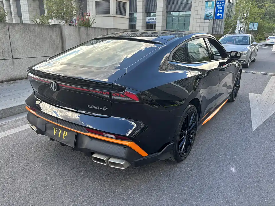 Changan UNI-V