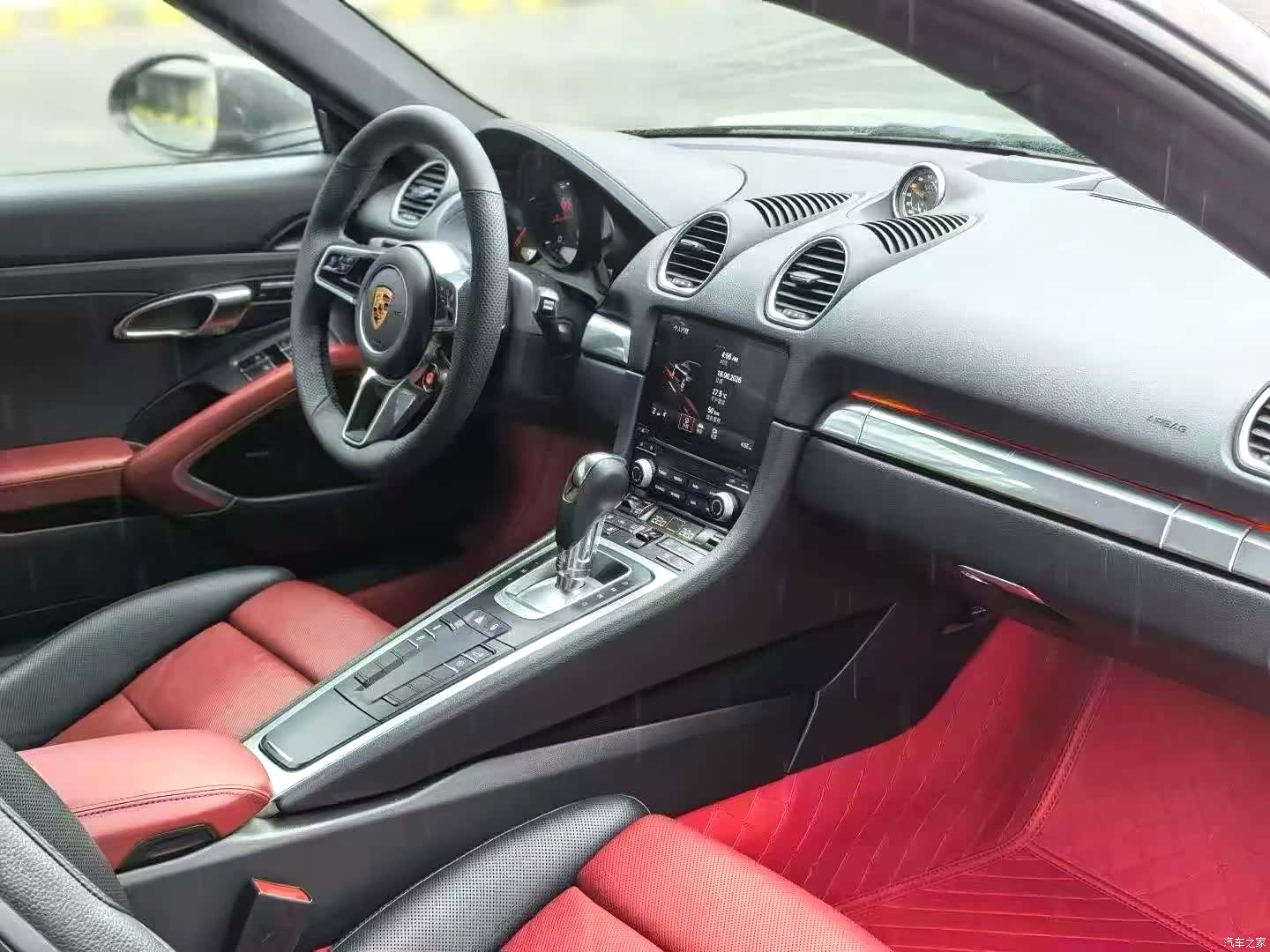 Porsche Cayman, 2018 4