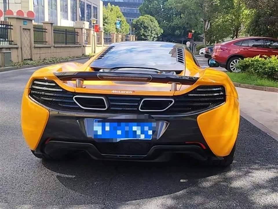 McLaren 625C
