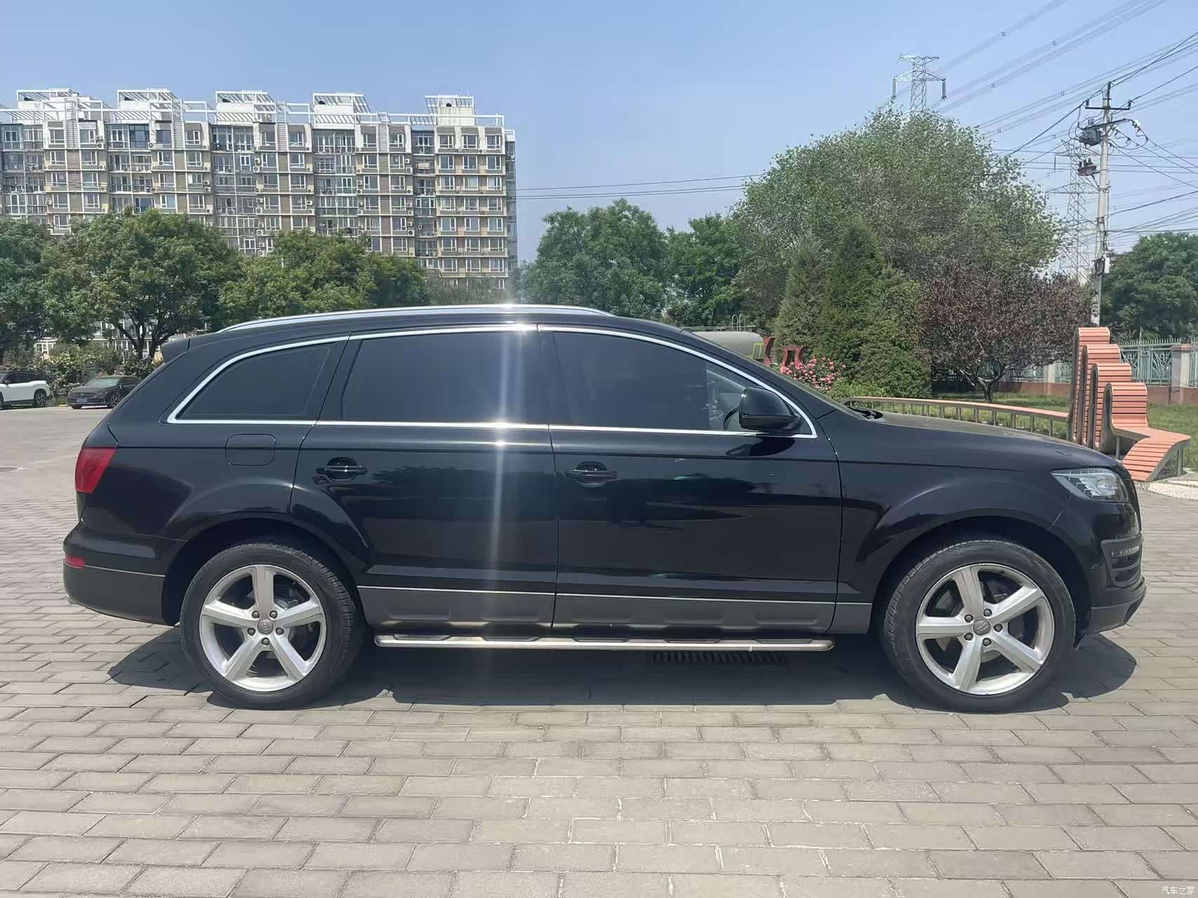 Audi Q7, 2010 4