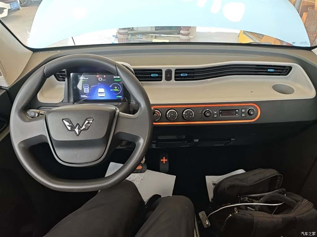 Wuling MINIEV, 2021 10