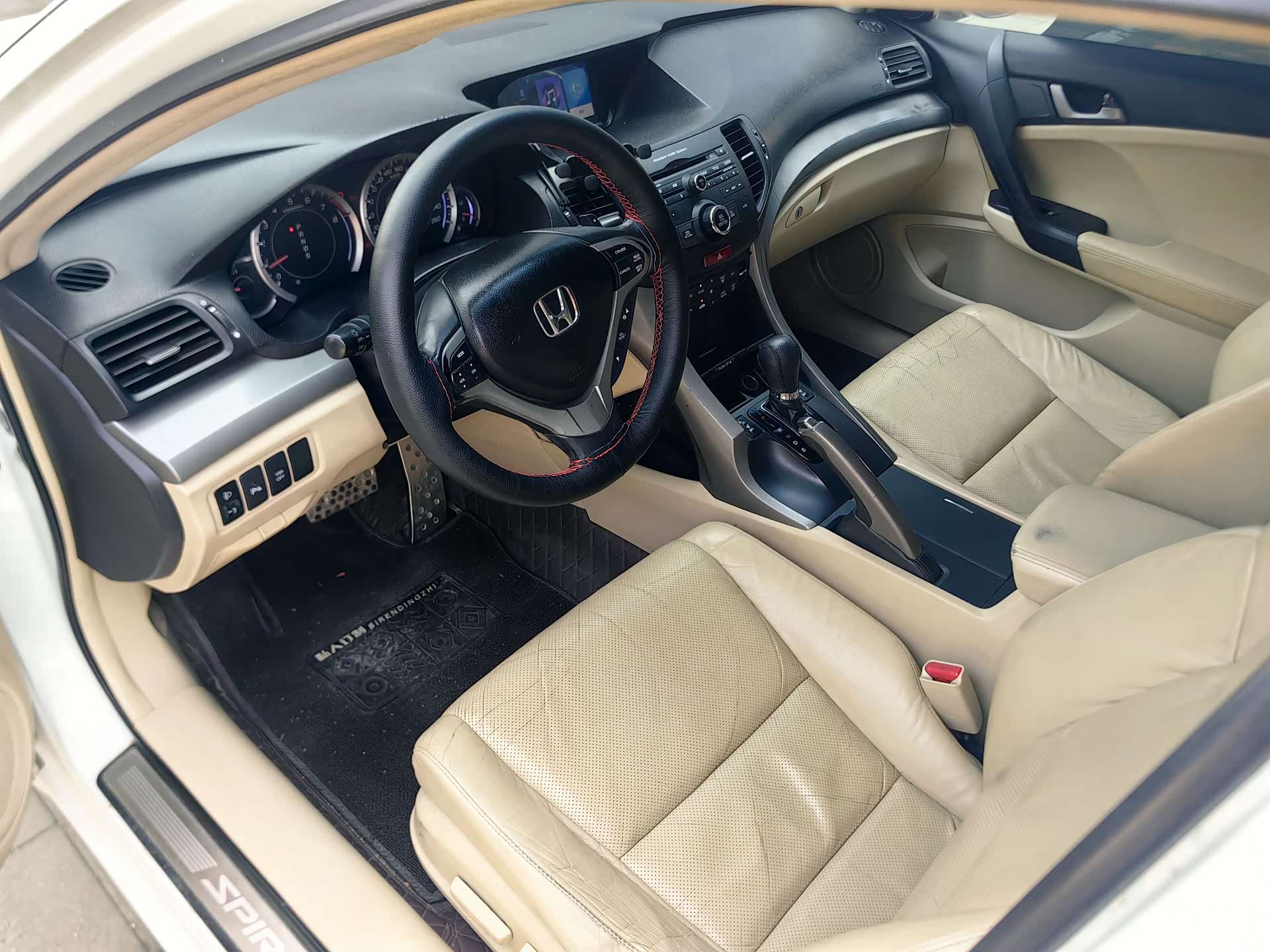 Honda Spirior, 2011 10