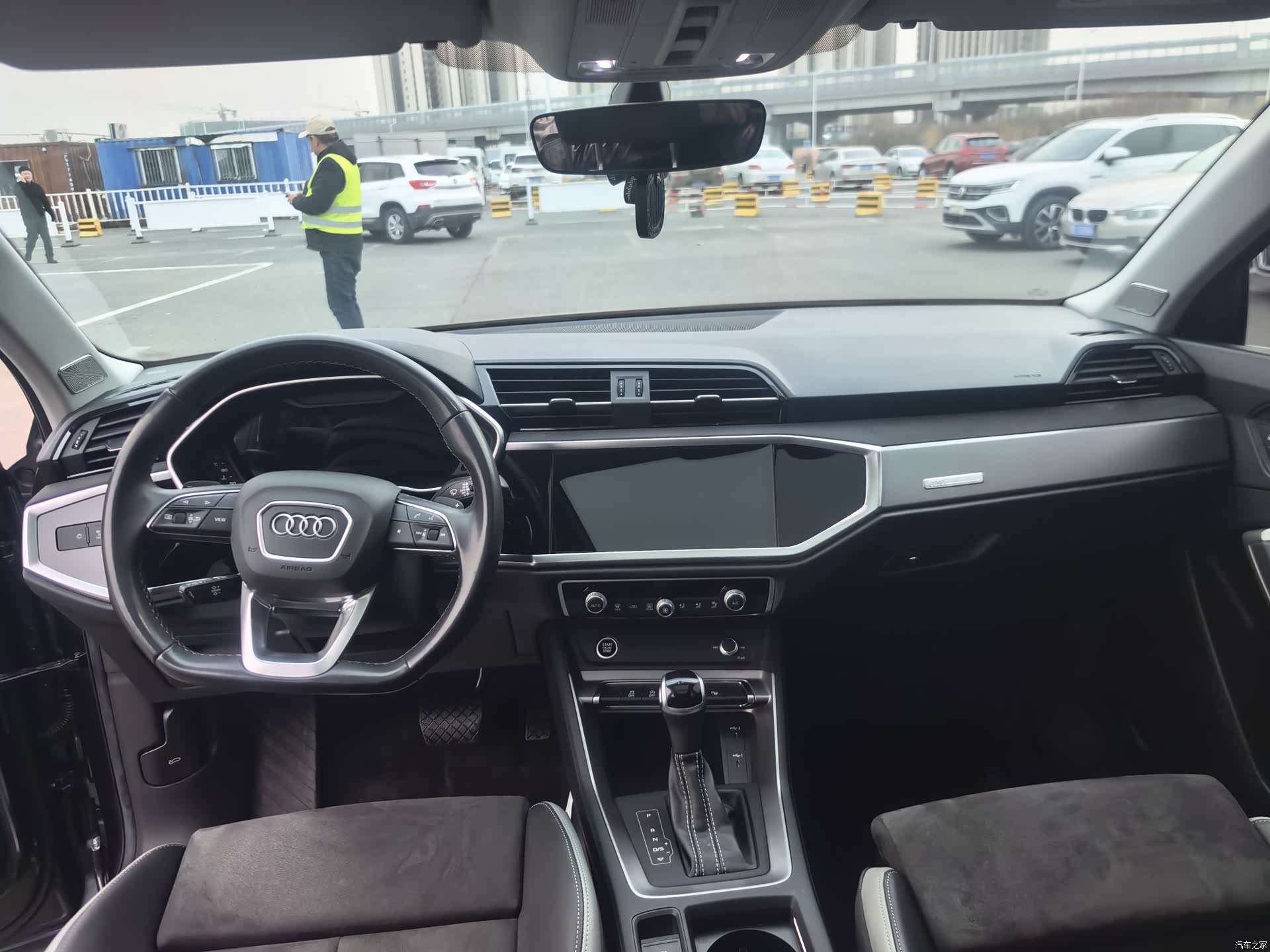 Audi Q3, 2022 13