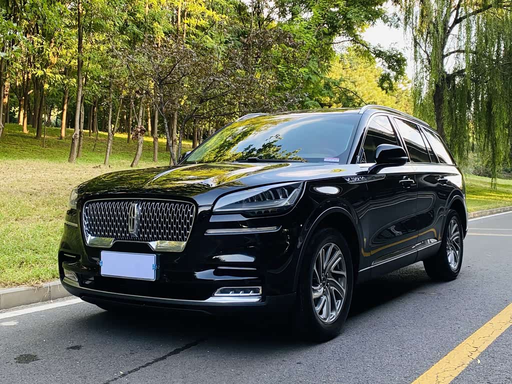 Lincoln Aviator