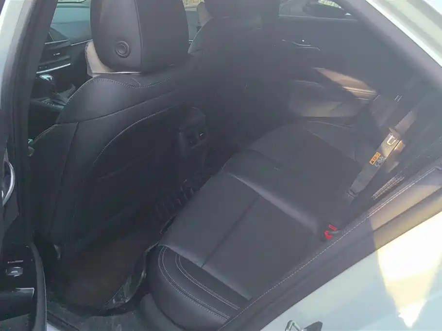 Cadillac CT4