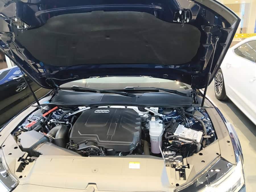 Audi A7L 2024, фото 20