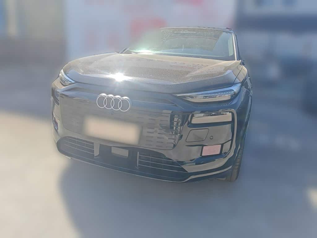 Audi Q6L e-tron