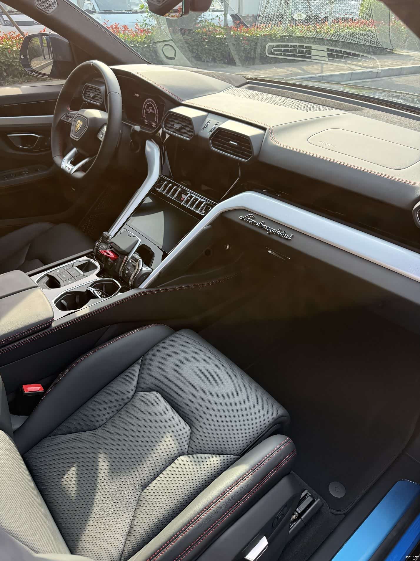 Lamborghini Urus, 2021 7