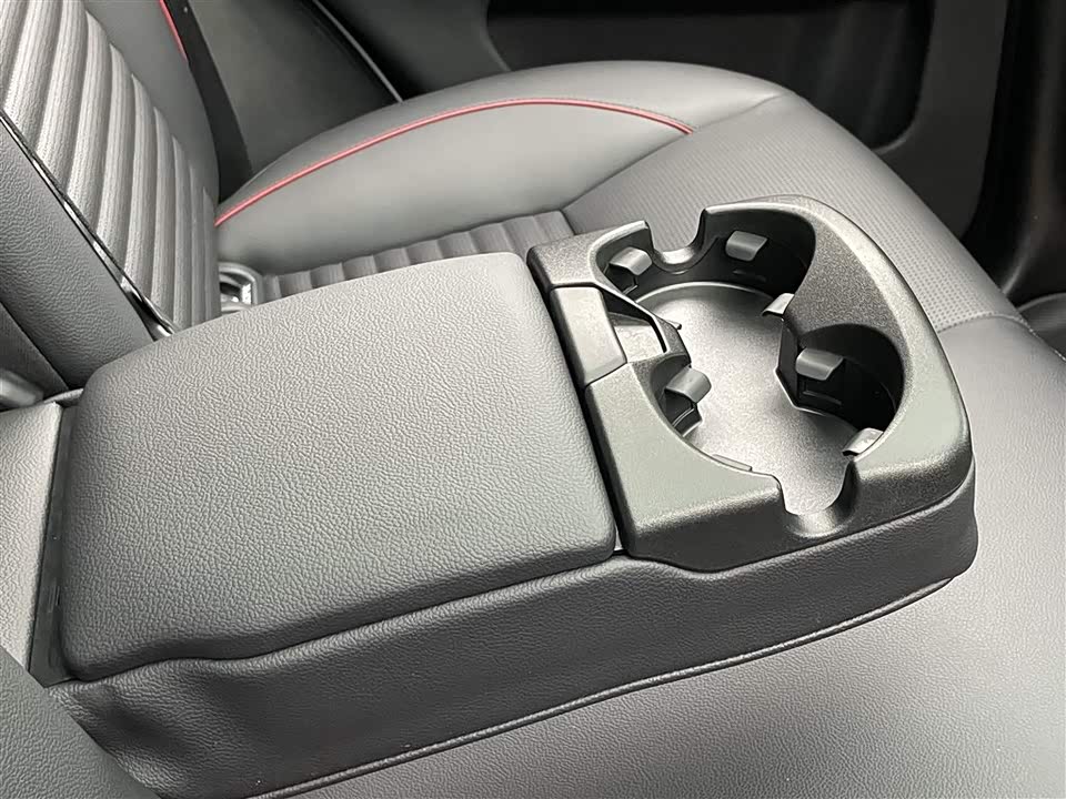 Land Rover Discover sports