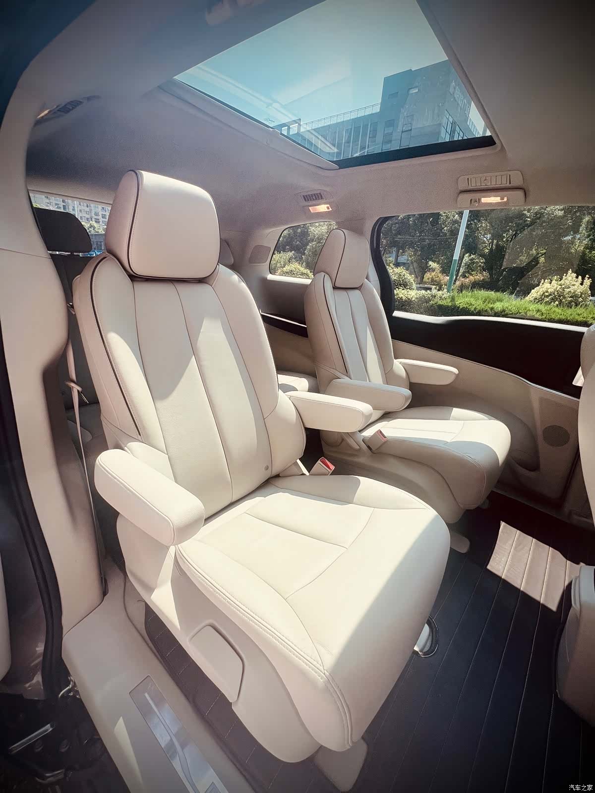 Buick GL8, 2020 12
