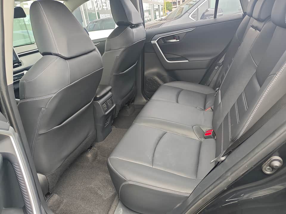 Toyota RAV4 Rongfang