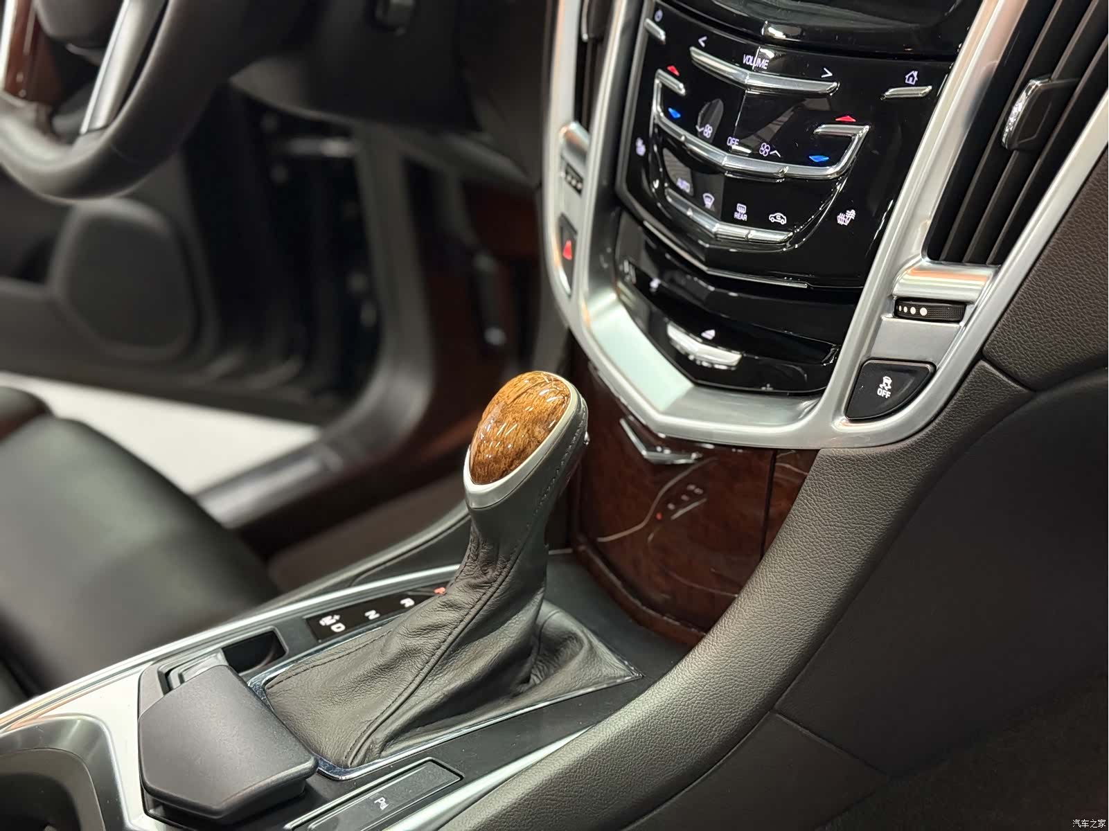 Cadillac SRX, 2014 16