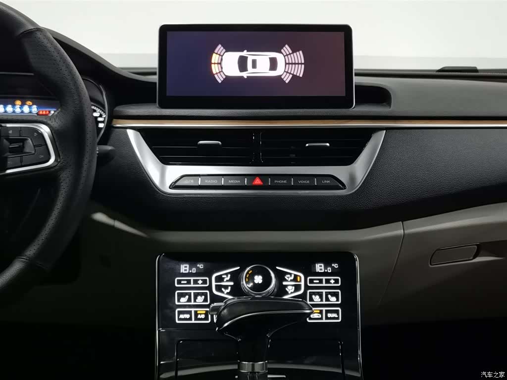Hongqi H5, 2018 12