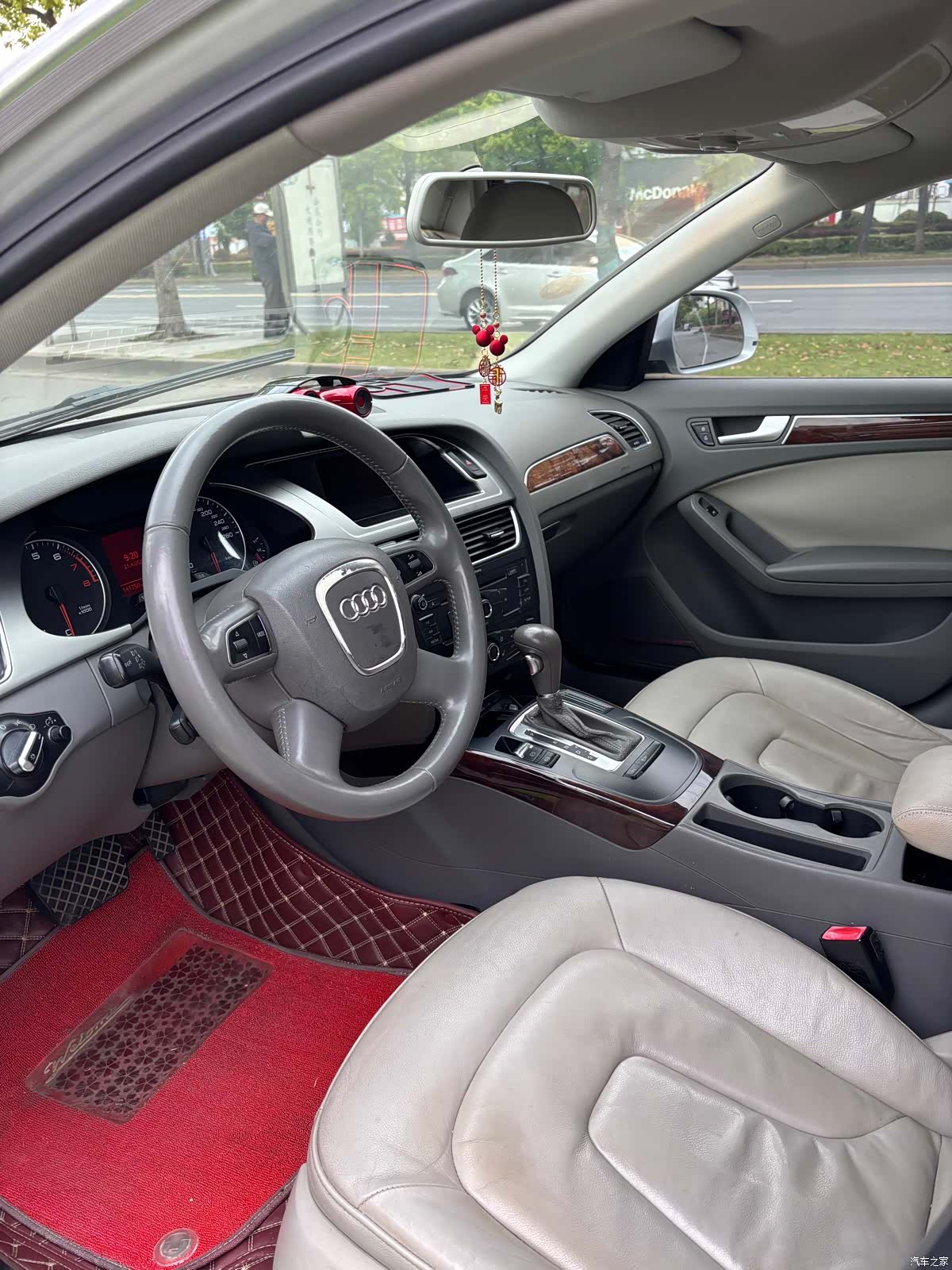Audi A4L, 2012 4