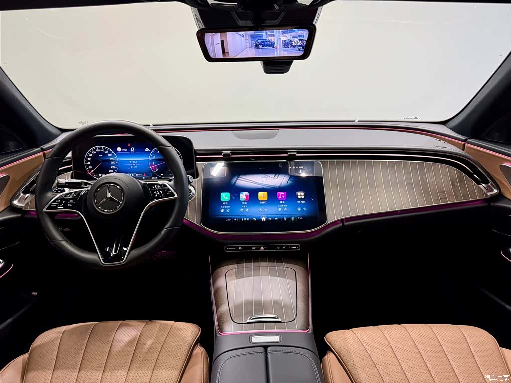 Mercedes-Benz E-Class, 2024 14