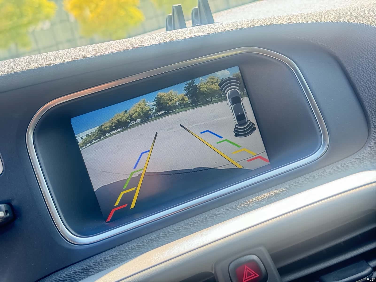 Volvo V40, 2014 13