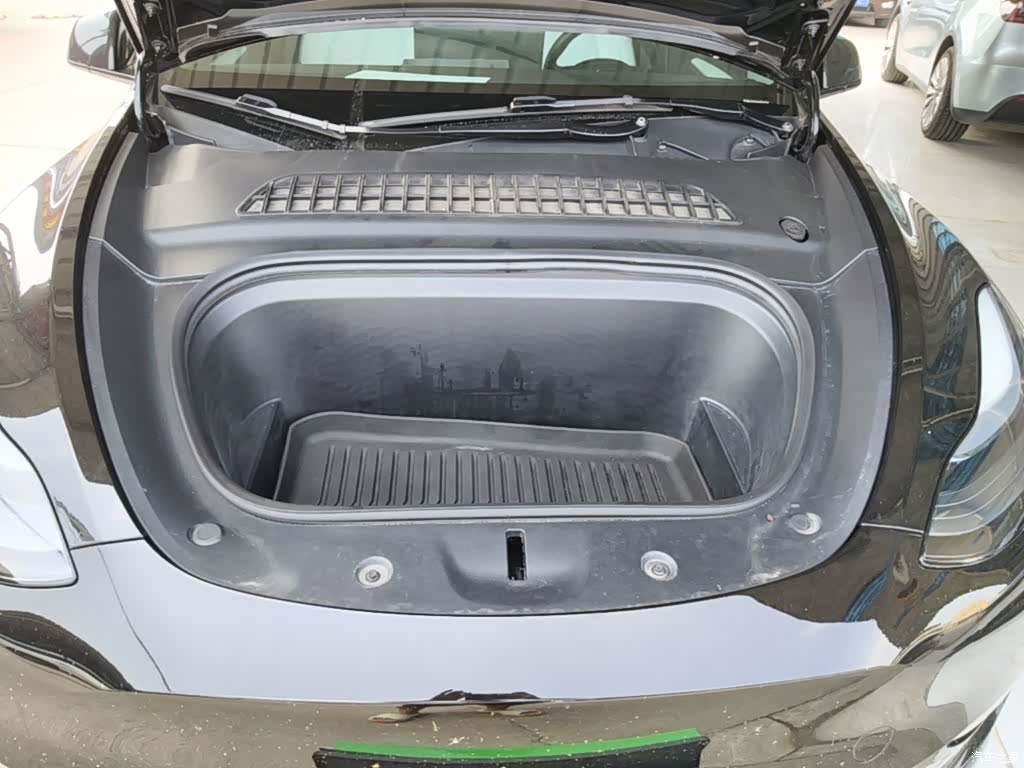 Tesla Model Y, 2023 20