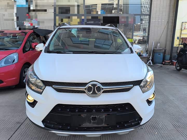 BAIC Senova X25 2017 1.5L АКПП jing ying dao hang ban