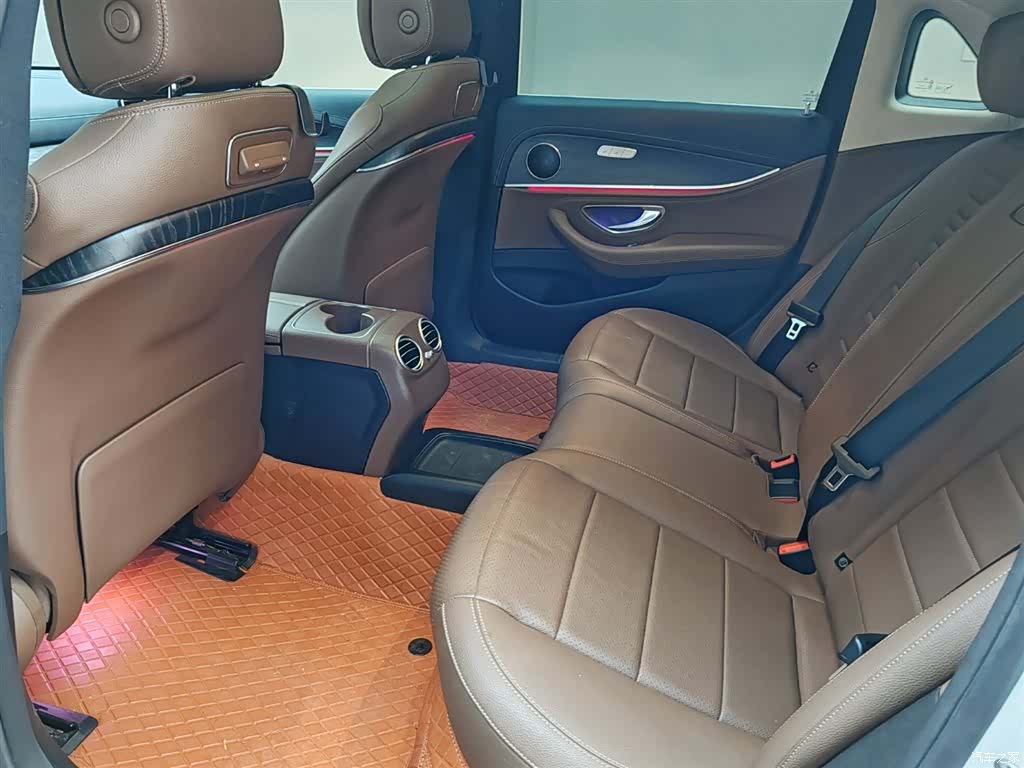 Mercedes-Benz E-Class, 2019 13
