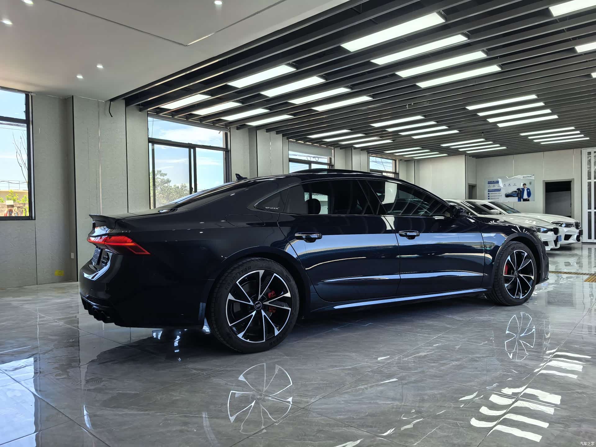 Audi A7L, 2023 11