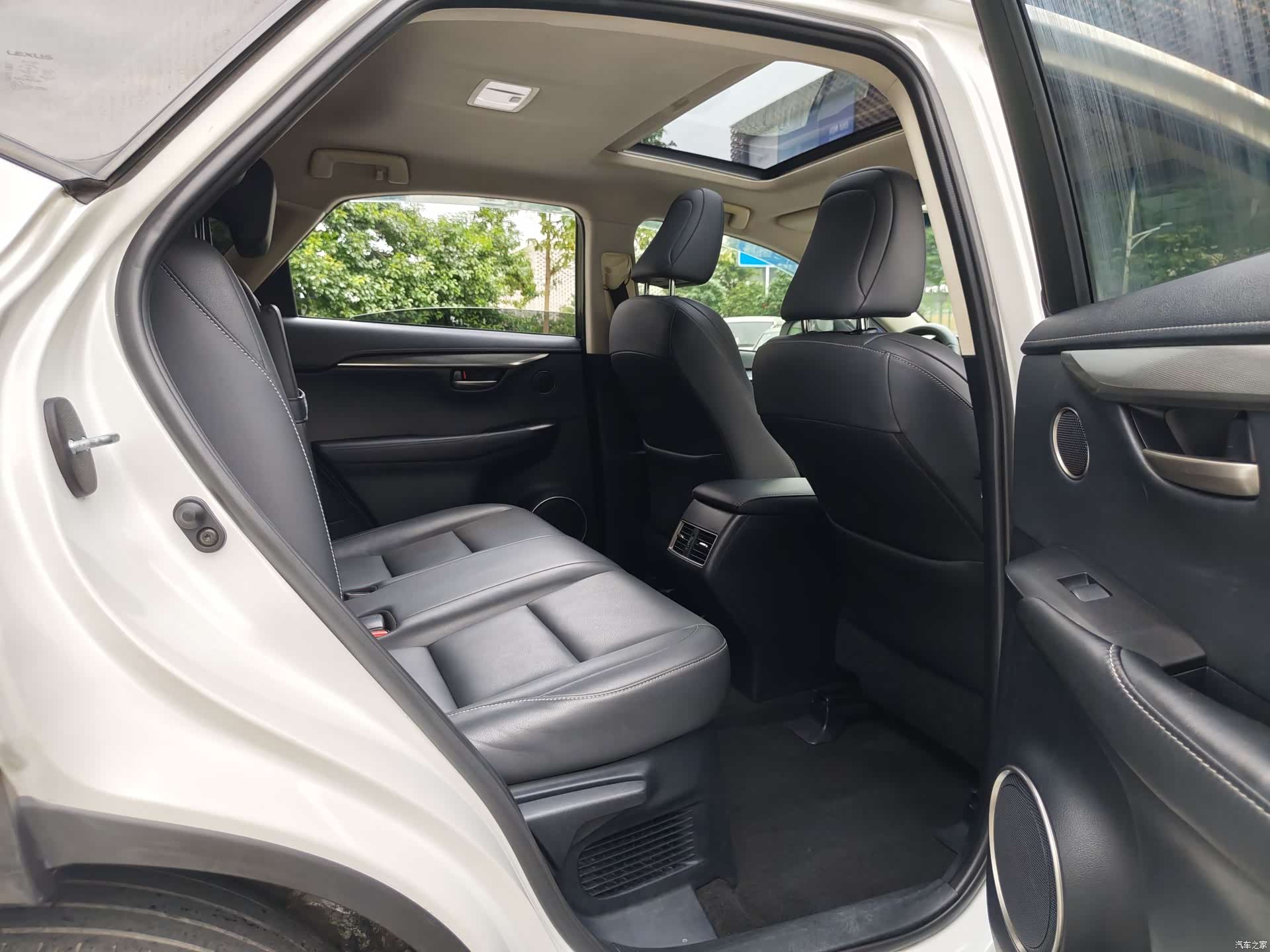 Lexus NX, 2017 12