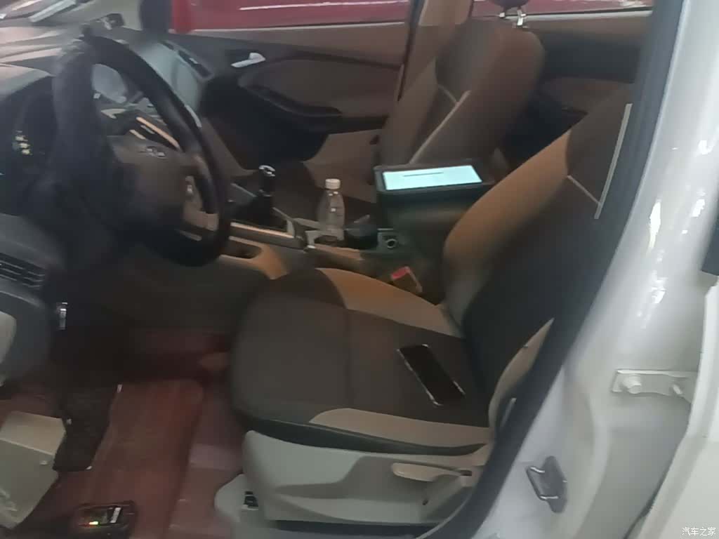 Ford Focus, 2015 15