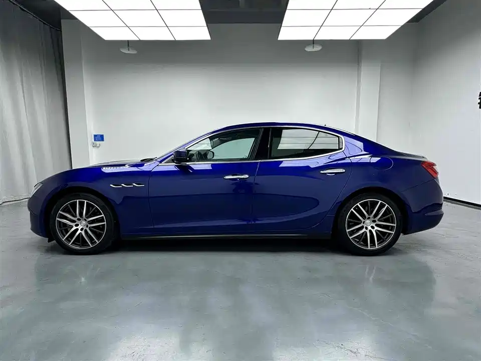 Maserati Ghibli Maserati Ghibli