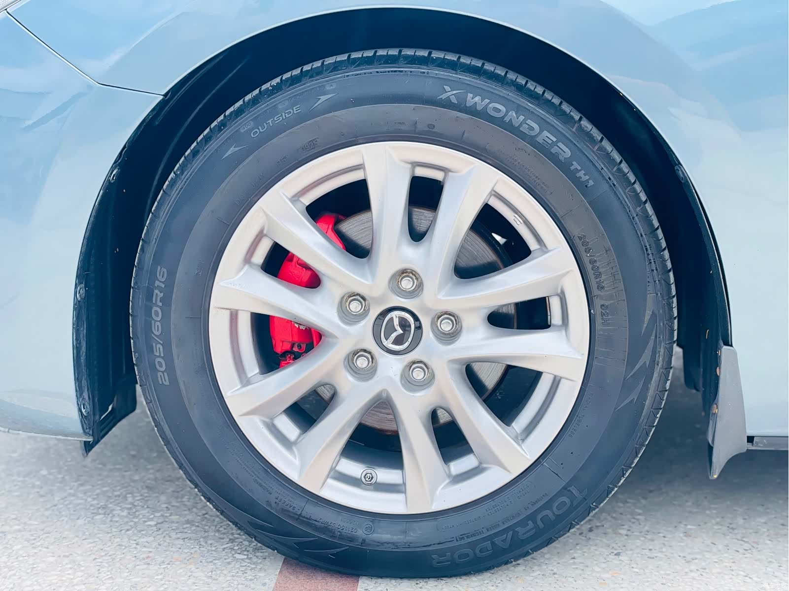 Mazda Mazda3, 2015 11
