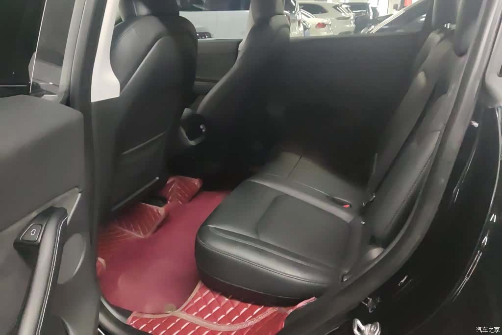 Tesla Model Y, 2023 11