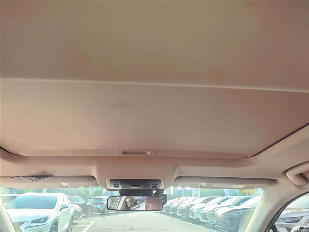 Lexus NX, 2019 18
