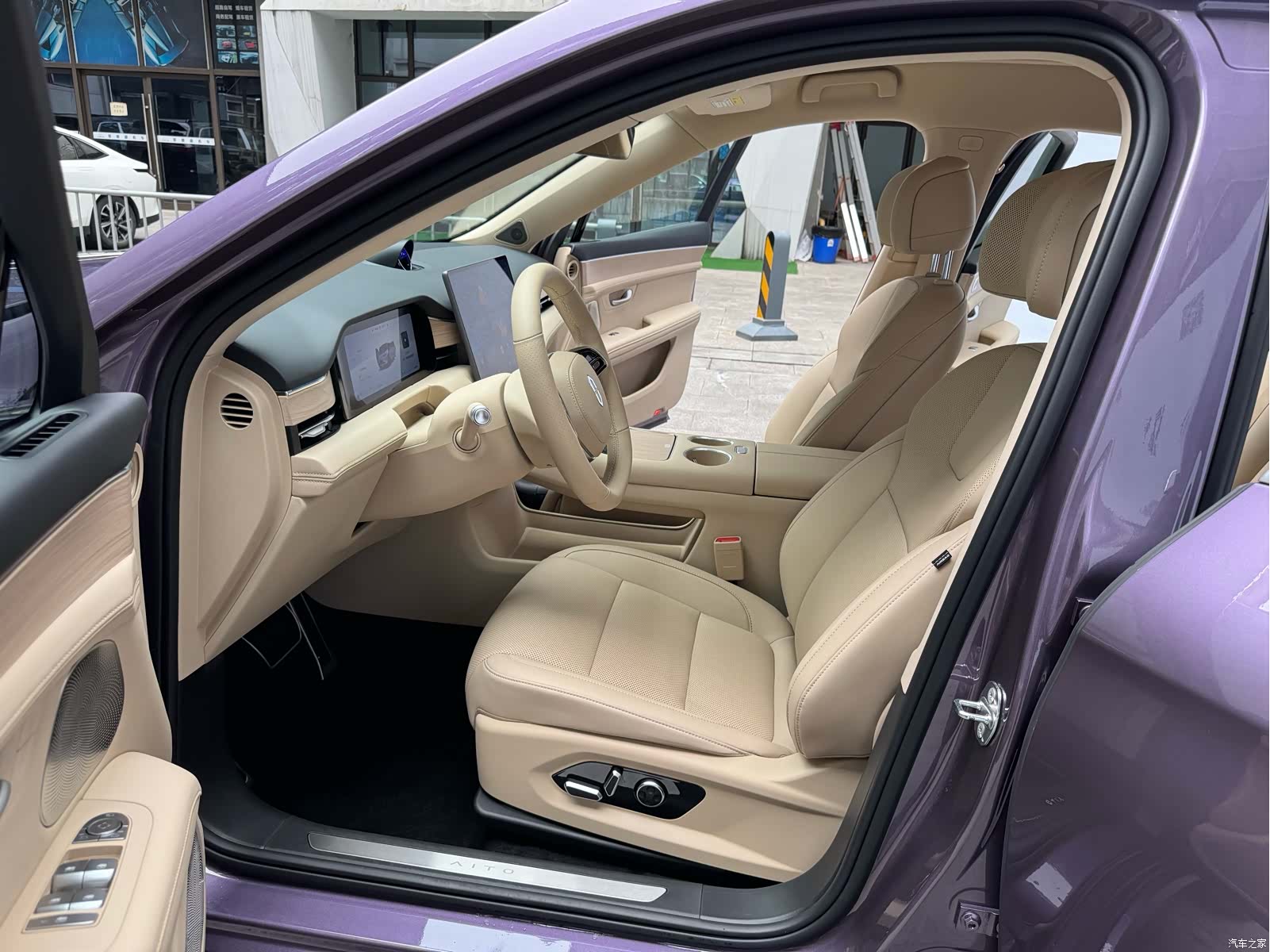 AITO M5, 2025 8
