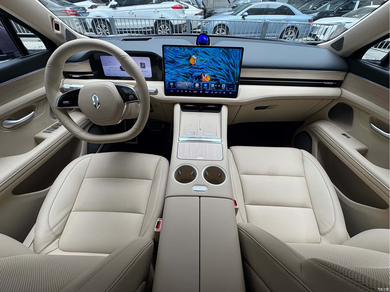 AITO M5, 2025 12