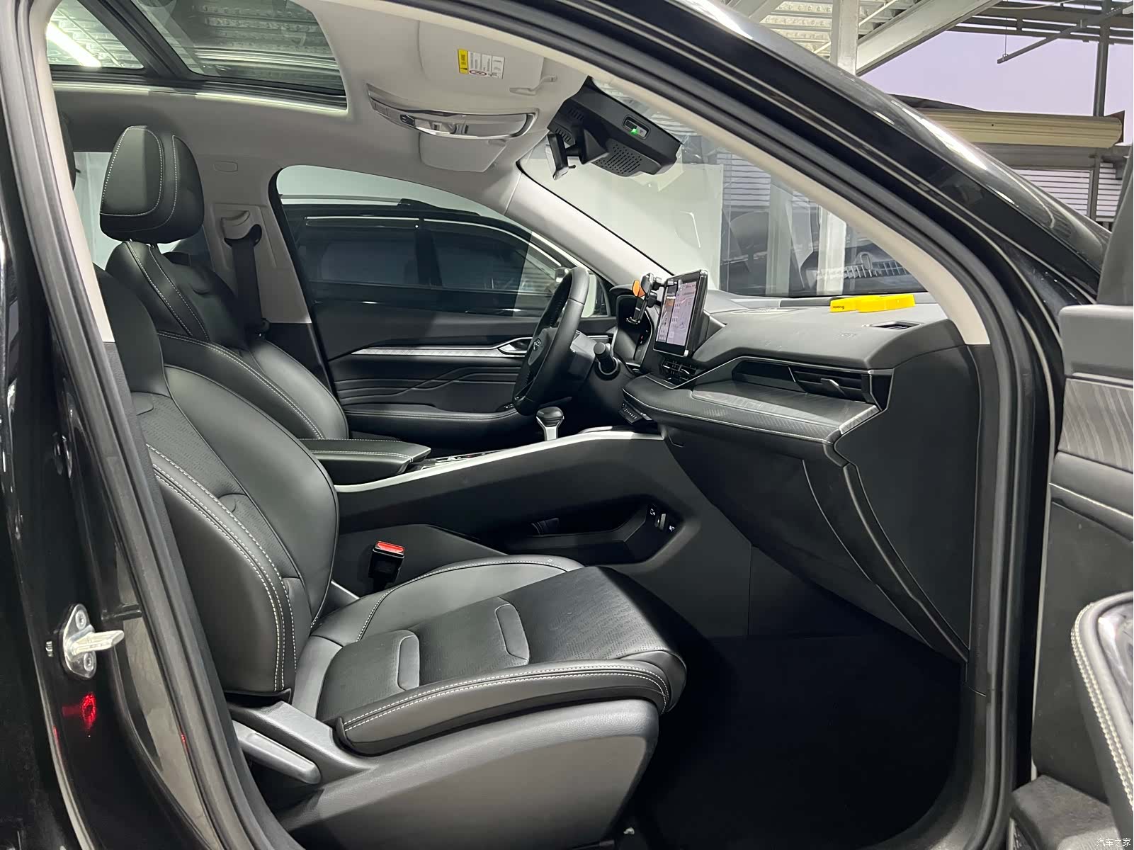 Geely Preface, 2023 17