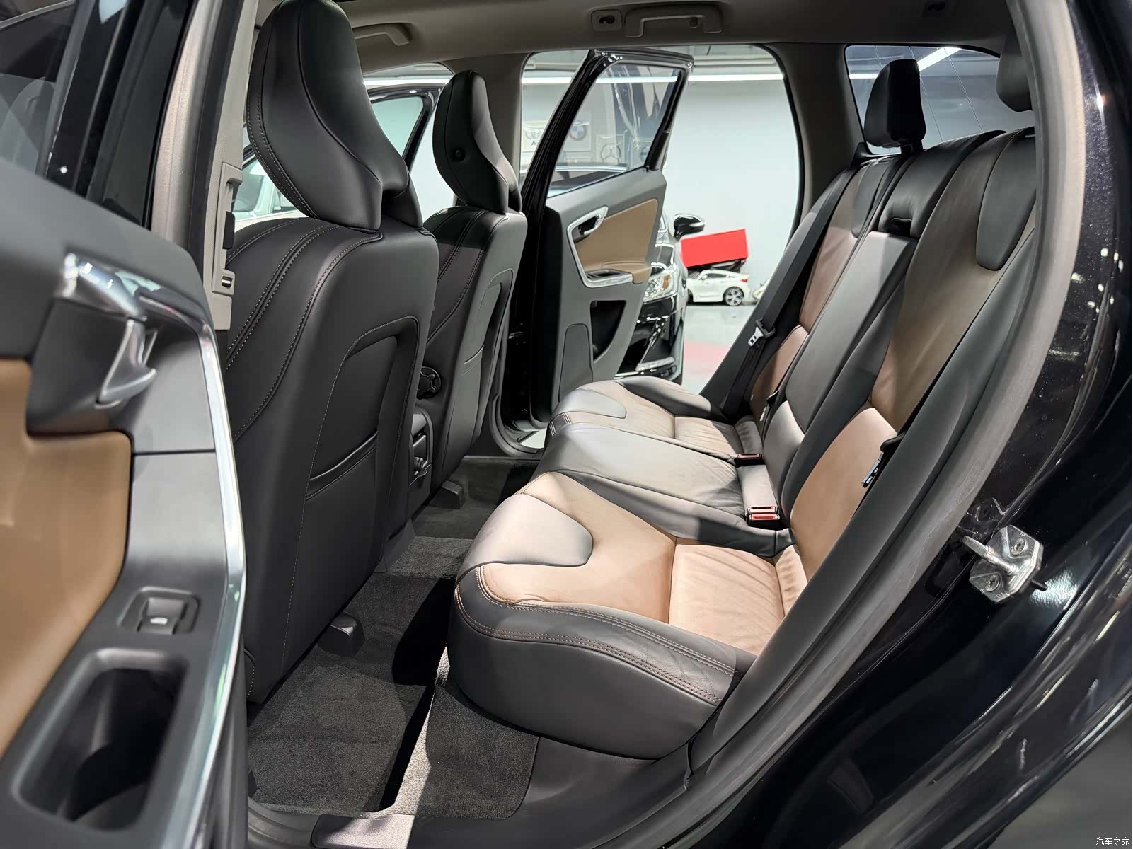 Volvo XC60, 2014 13