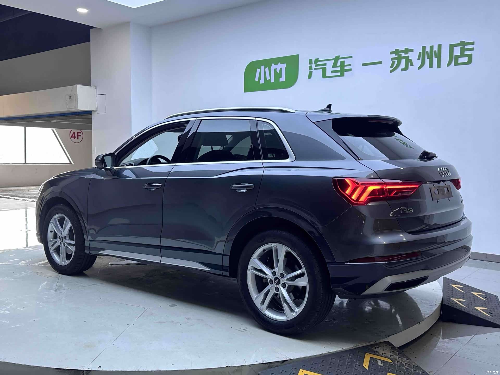 Audi Q3, 2022 4